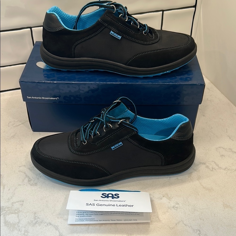 SAS Sporty Lace Up Black & Blue Sneakers Comfortable Leather Design Made in USA